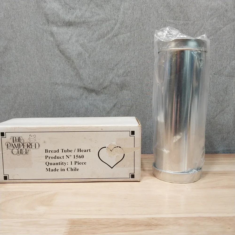 Pampered Chef Heart Bread Tube Vintage 1560 Silver